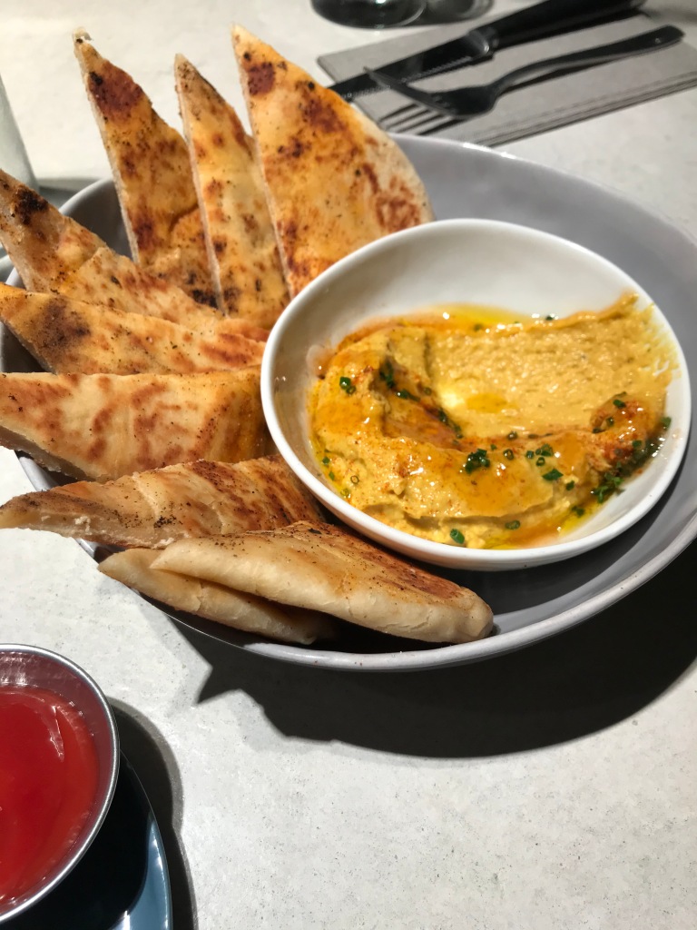Curry hummus and grilled naan